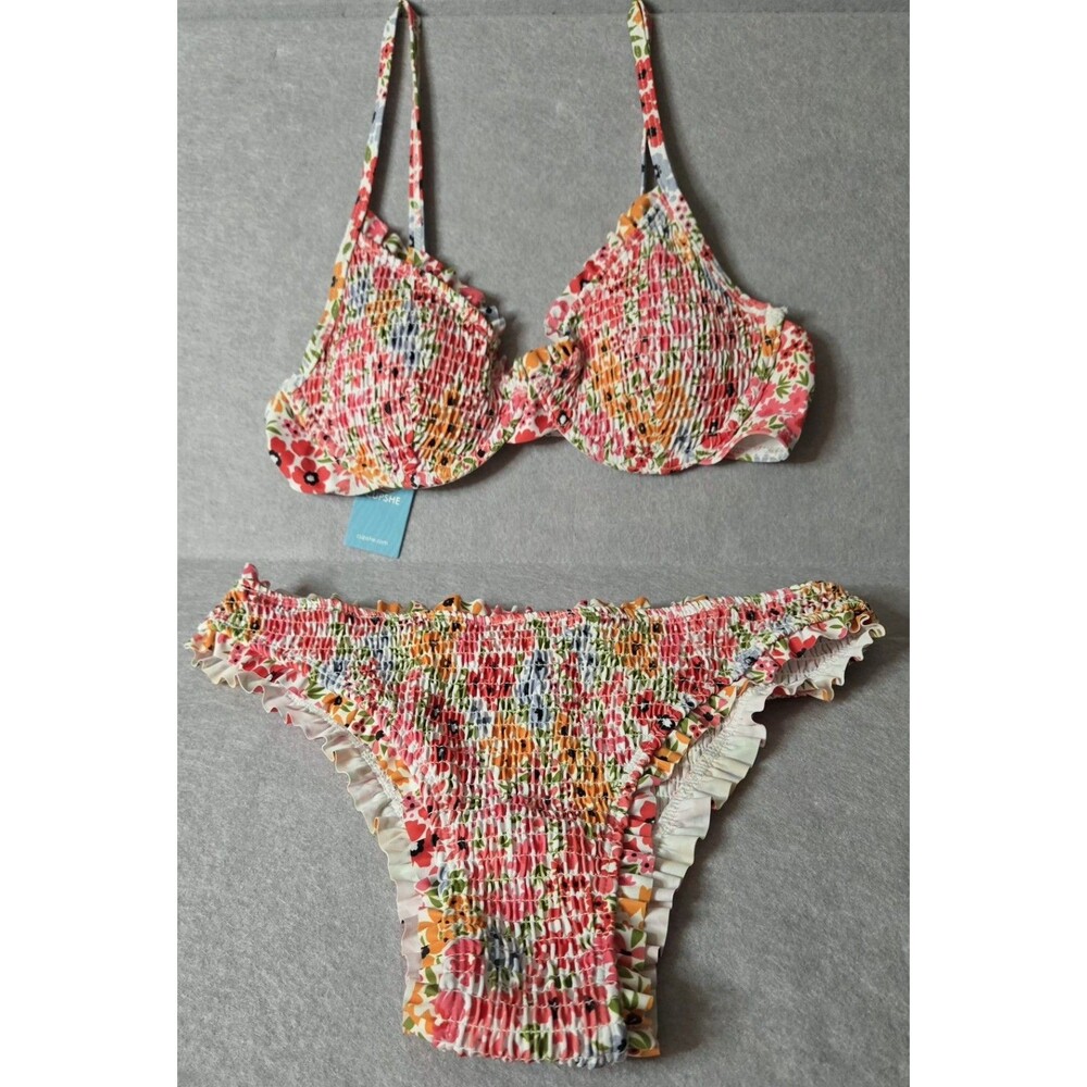 CUPSHE Women's Sz M Floral Smocked Underwire Bikini Set Ruffle Trim 2 Piece NWT